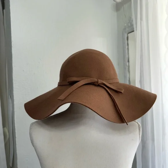 BEBE Brown Women's felt Floppy fedora Hat - Picture 6 of 6